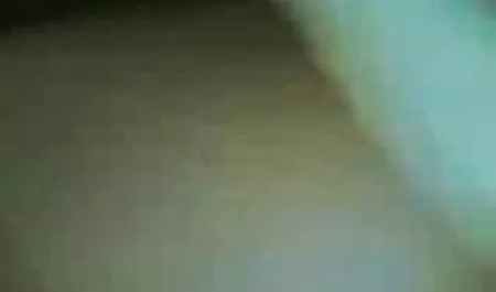 Istri selingkuh istri dan orang Asing di sebuah teater porno cerita dewasa video