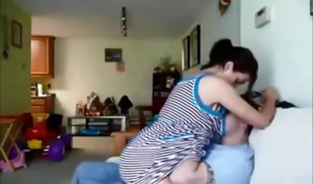Saraf rambut pirang Amatir sepong titit seks dewasa video besar