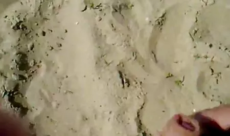 Ayam dan bola video sex wanita dewasa yang tertutup rapat