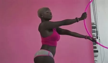 Cute blonde girl show her hot kumpulan bokep sedarah body video