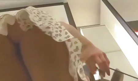 Rambut video sex 18 tahun keatas pirang sub lesbian pantat pakai jari Cewek seksi di luar ruangan