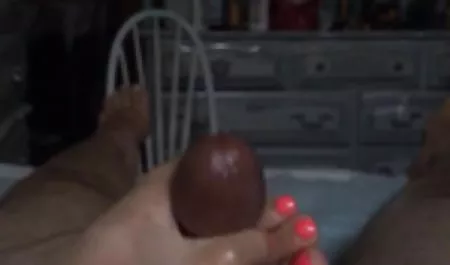 MIA hot sex selingkuh fingering her hot pussy
